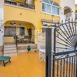 He Sol Apartment *